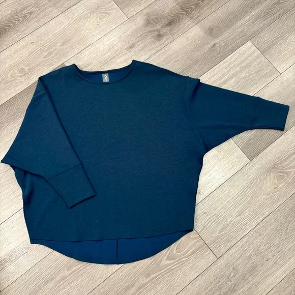 RHONE DreamGlow Pullover Size Small - Picture 4 of 12